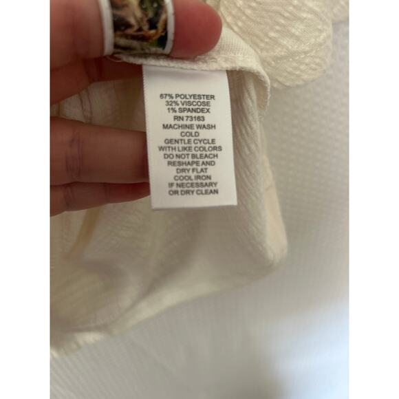 Cable & Gauge Cream Blouse Short Flutter Sleeve Textured Crew Neck Top Size L - Picture 6 of 9